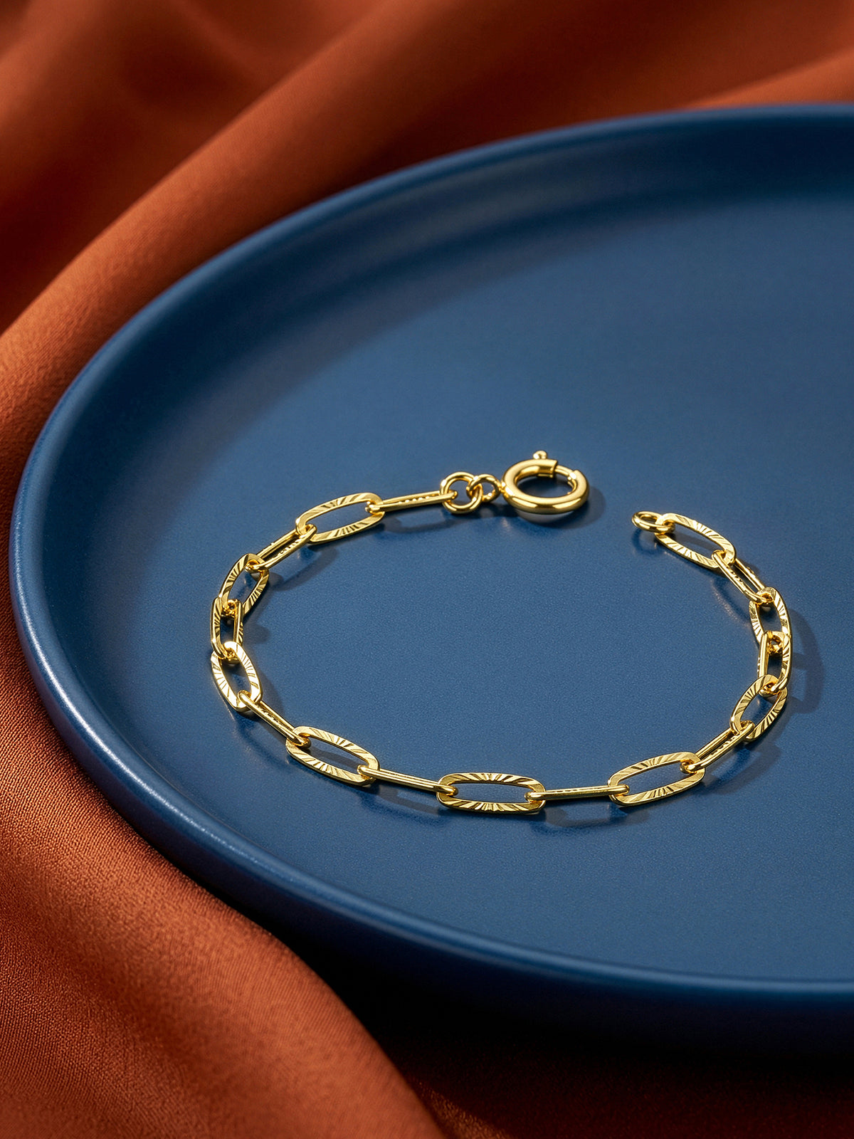 IXIA by GIVA Paperclip Loop Gold Plated Bracelet
