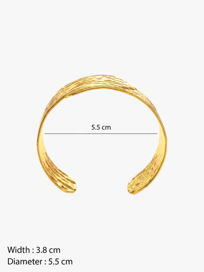 OnnMe by GIVA Bold Behaviour Gold Plated Bracelet
