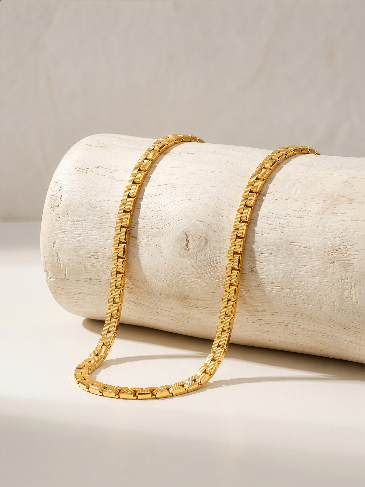 IXIA by GIVA Grid Lock Gold Plated Chain