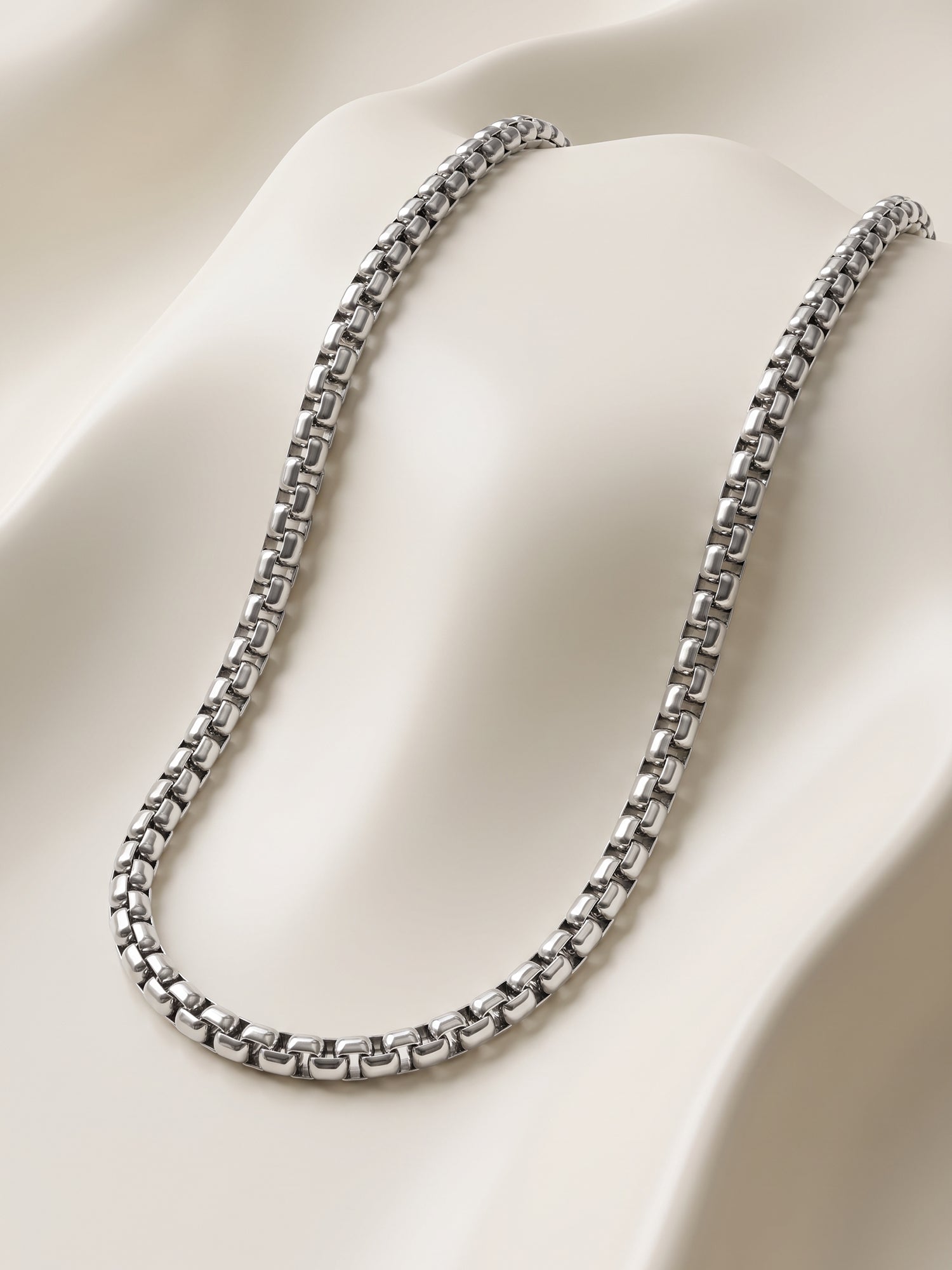 OnnMe by GIVA Stylish Reaction Rhodium Plated Chain For Men
