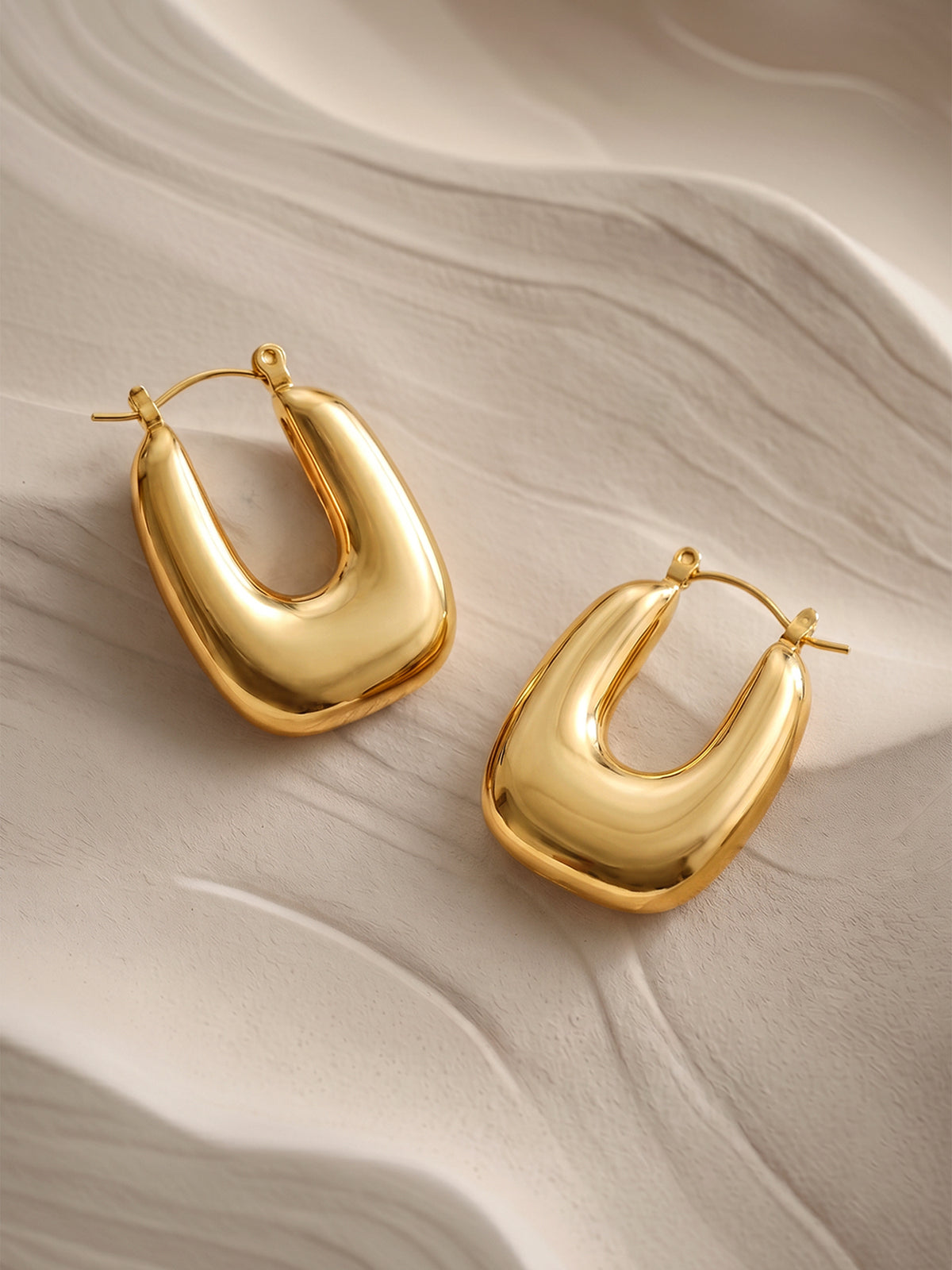 IXIA by GIVA Sleek Curve Gold Plated Hoop Earrings