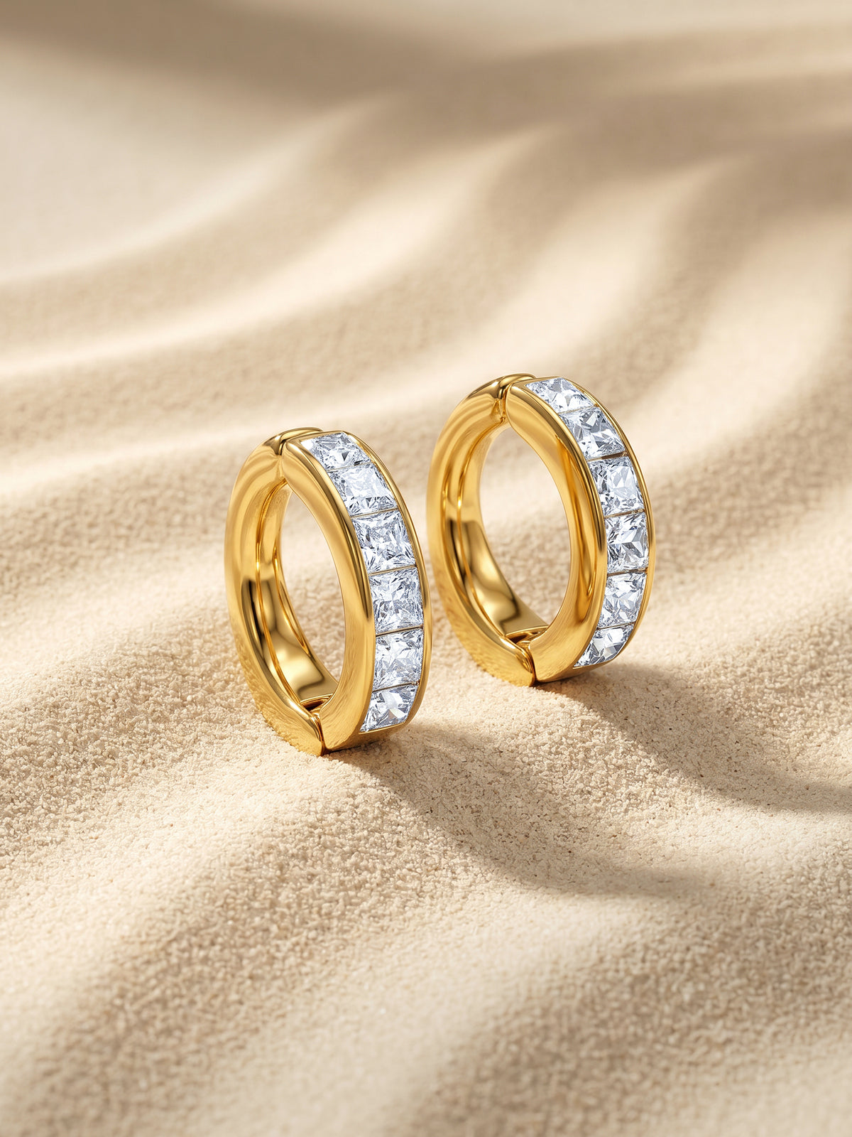 IXIA by GIVA Minimal Arc Gold Plated Cuff Earrings