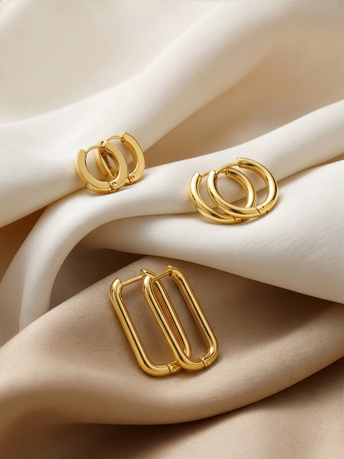 IXIA by GIVA Sharp Turn Demi Fine Hoop Earrings Set