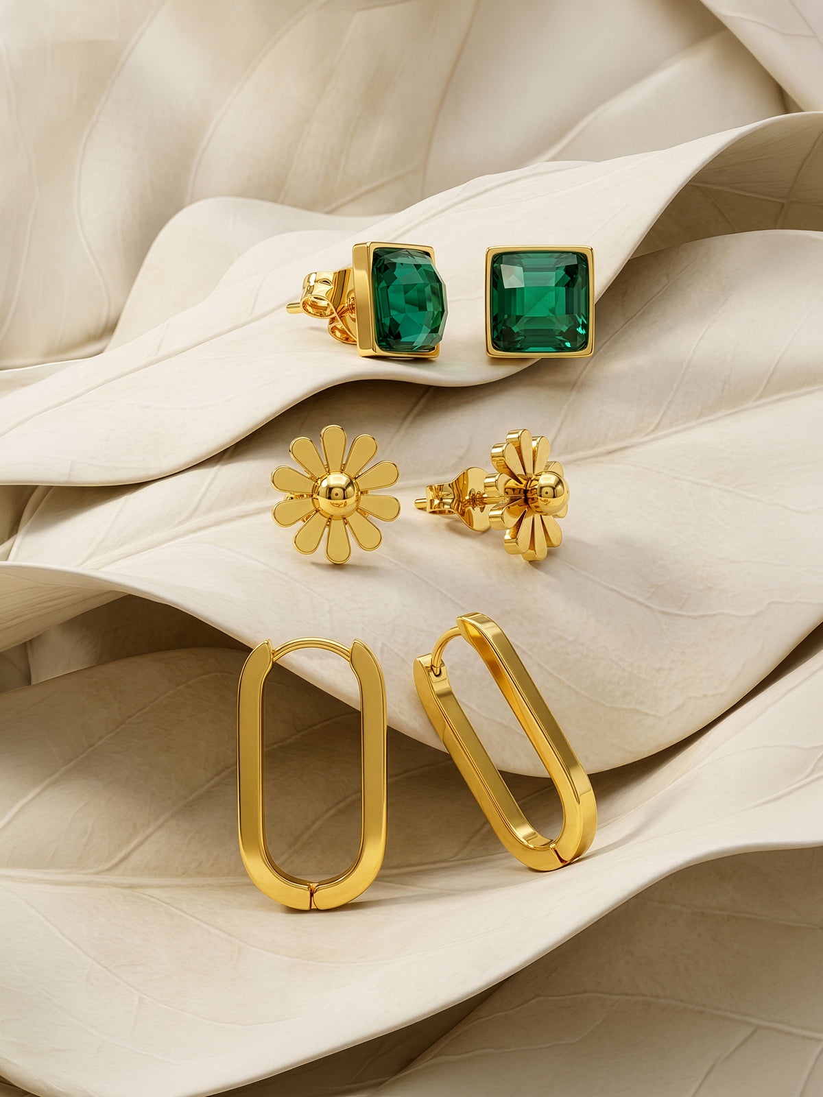 IXIA by GIVA Pixel Wink Demi Fine Earrings Set
