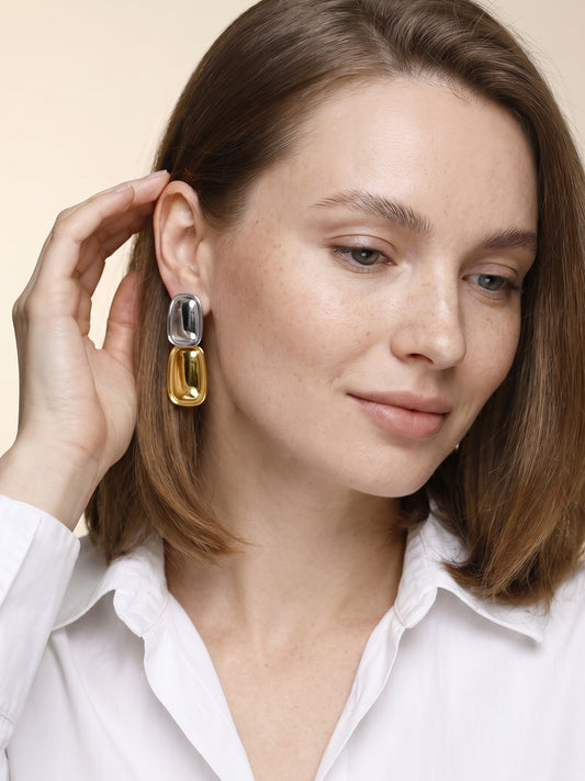 OnnMe by GIVA Split Decision Dual Tone Earrings