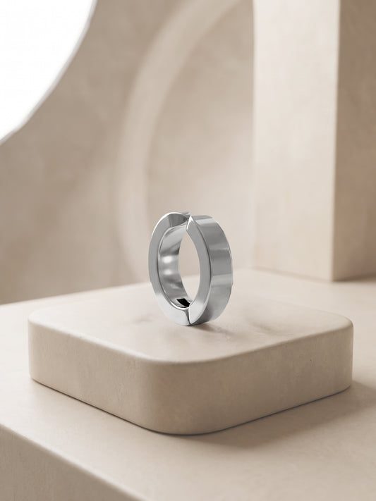 OnnMe by GIVA Renegade Rhodium Plated Hoop For Men