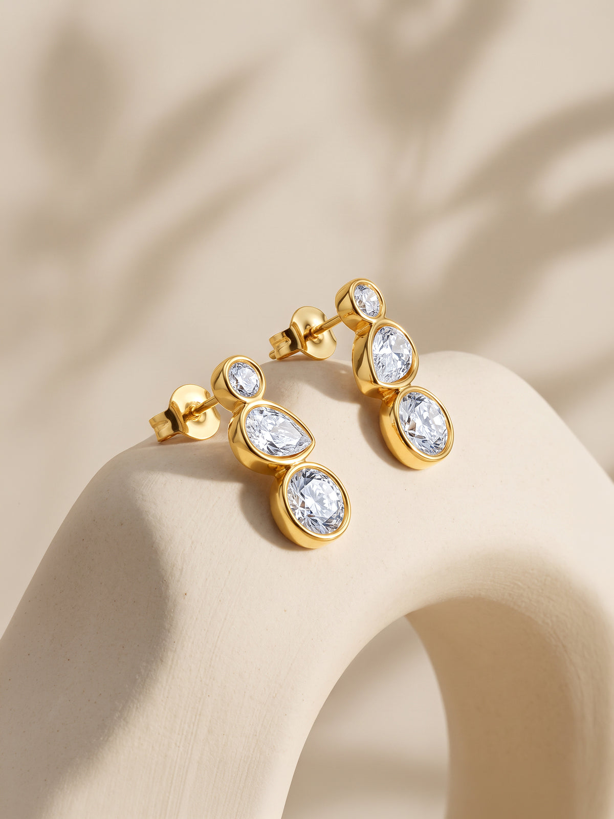 IXIA by GIVA Sparkling Queen Gold Plated Earrings