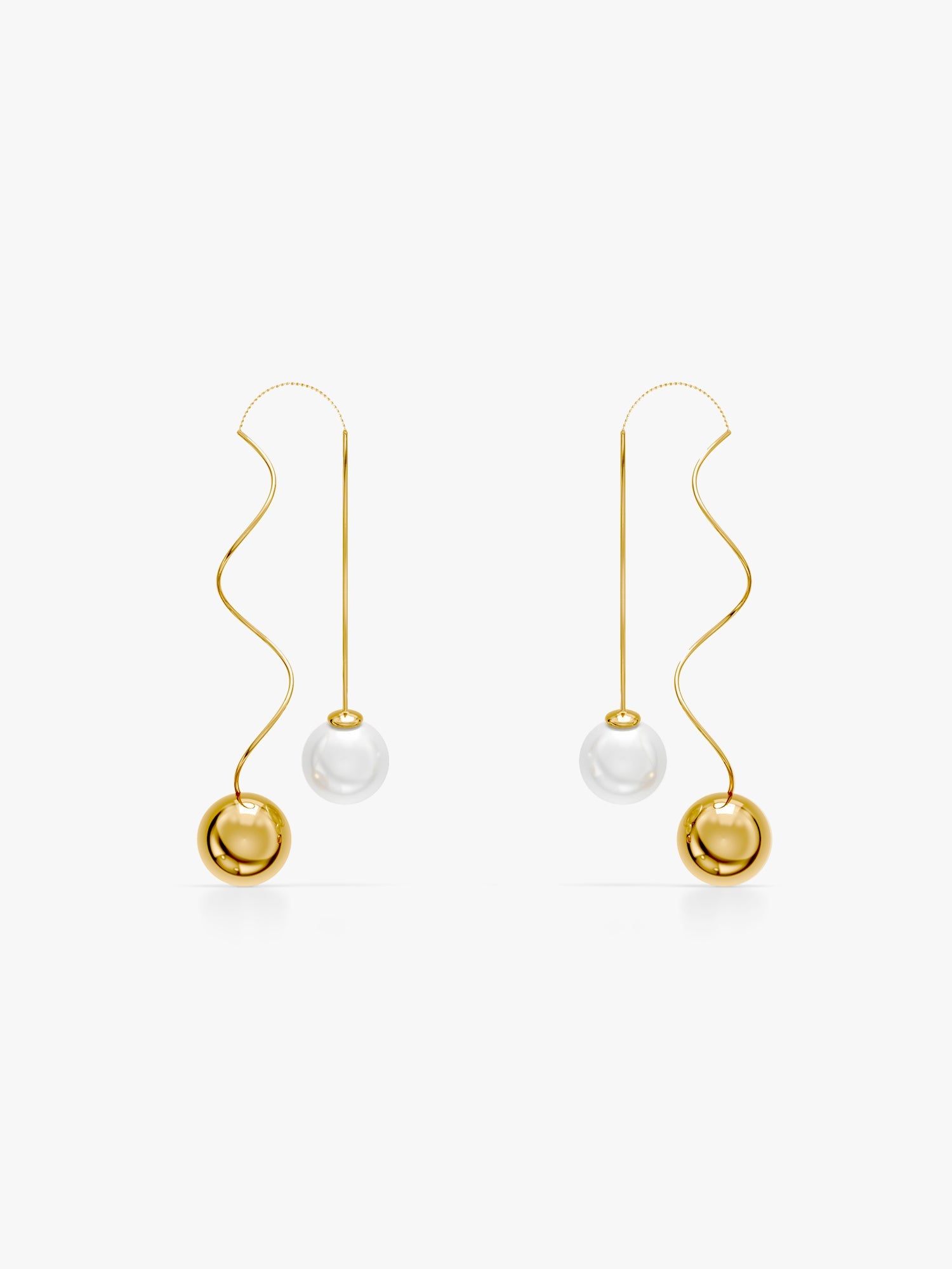 OnnMe by GIVA Pearl Waltz Gold Plated Earrings