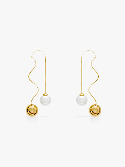 OnnMe by GIVA Pearl Waltz Gold Plated Earrings