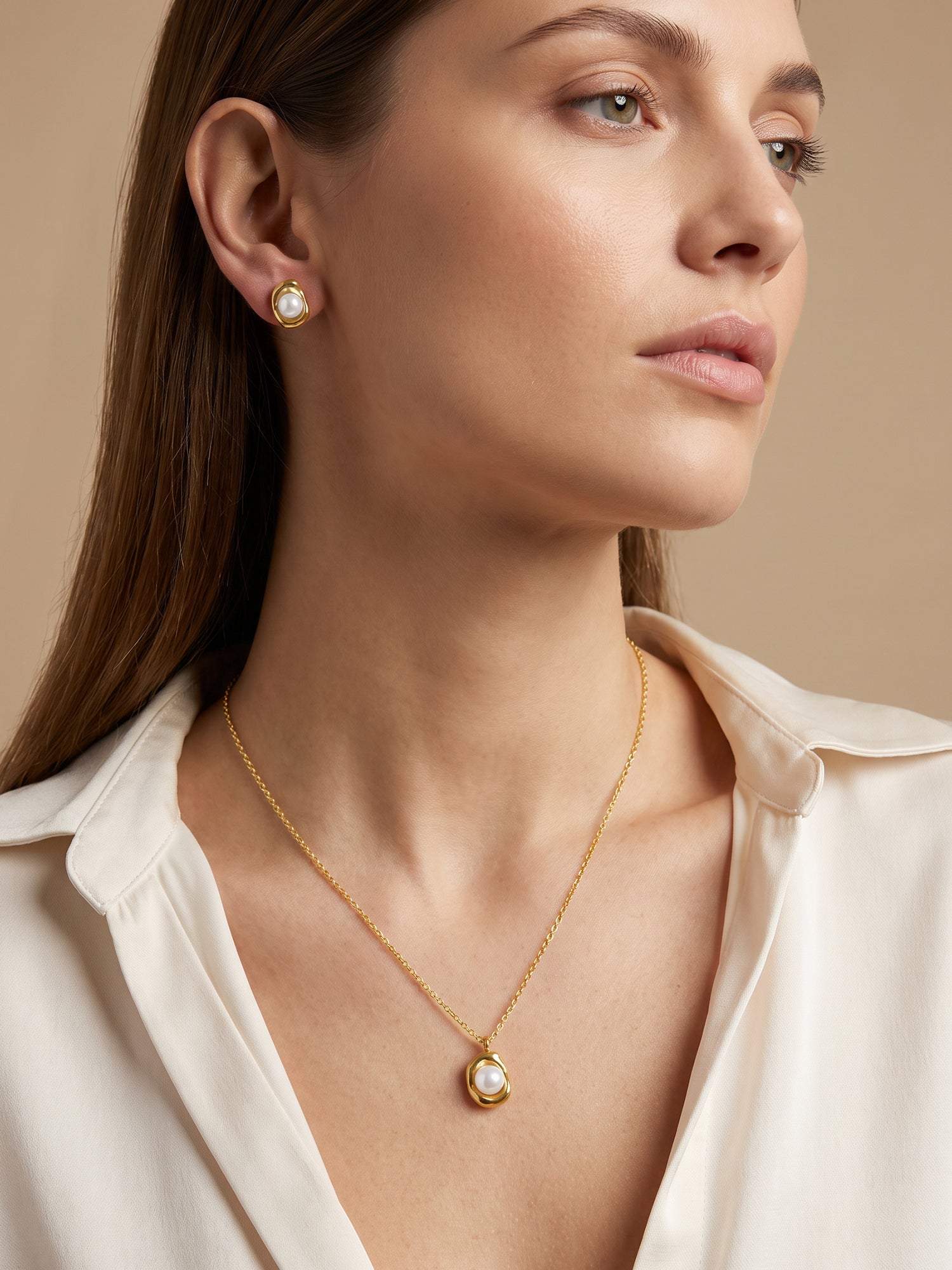 IXIA by GIVA Pearlora Gold Plated Set
