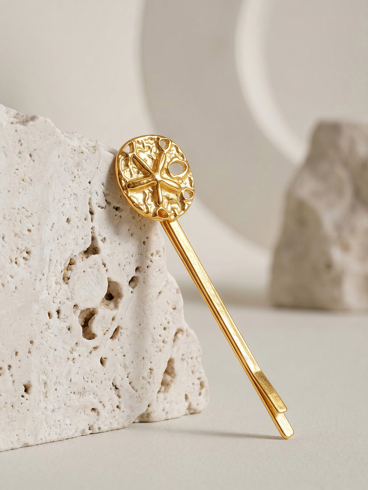 IXIA by GIVA Ancient Coin Gold Plated Hair Clip