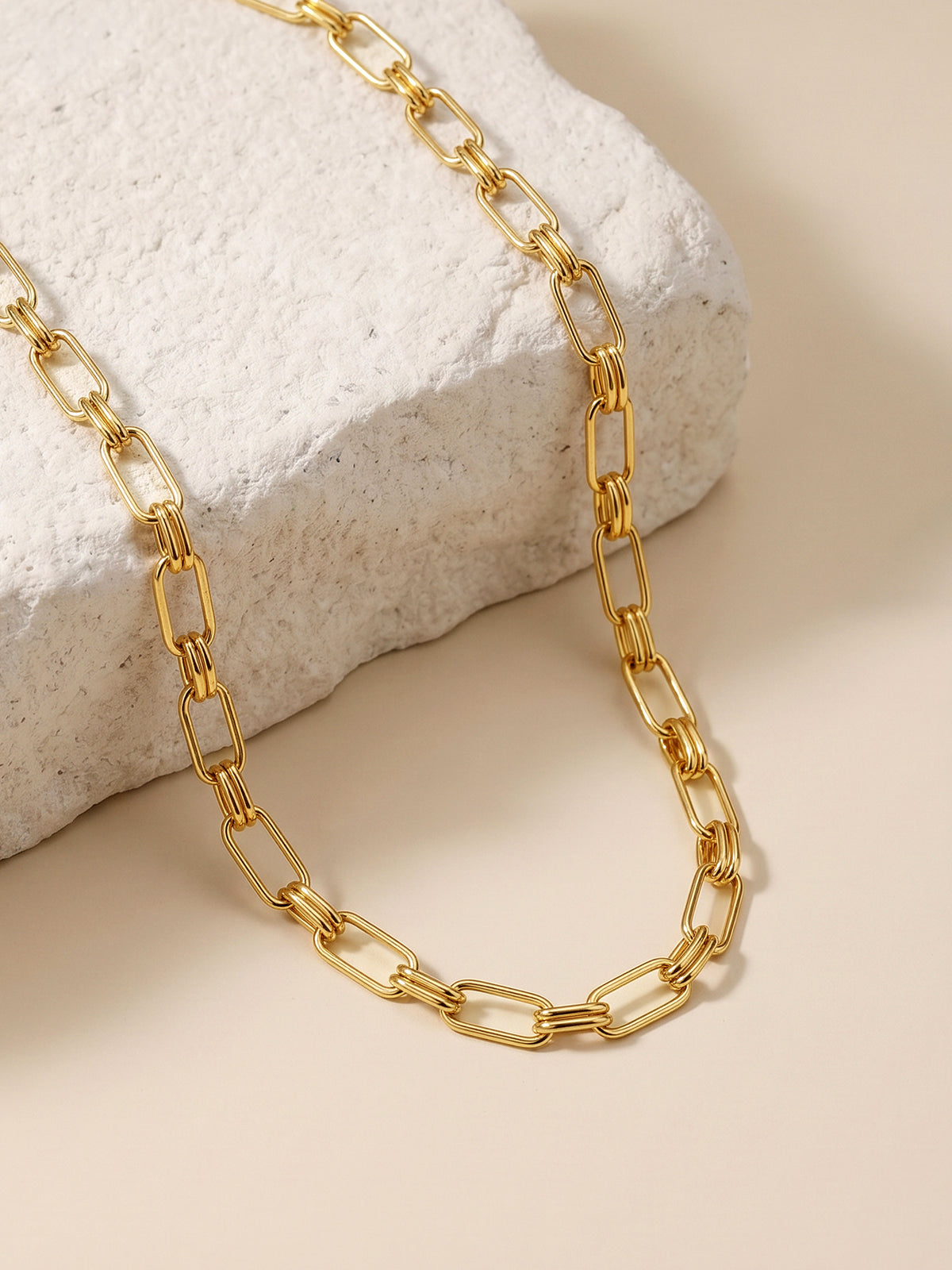IXIA by GIVA Baddie Link Gold Plated Necklace