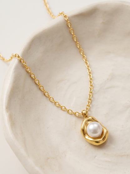 OnnMe by GIVA Pearl Whisper Gold Plated Necklace