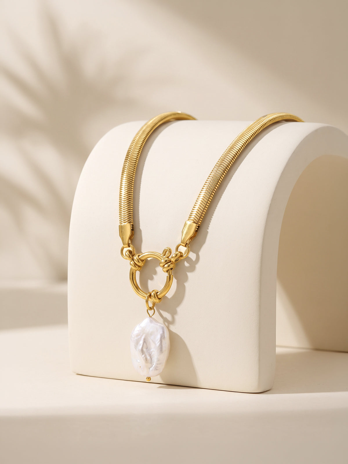 IXIA BY GIVA Pearl Jam Gold Plated Necklace