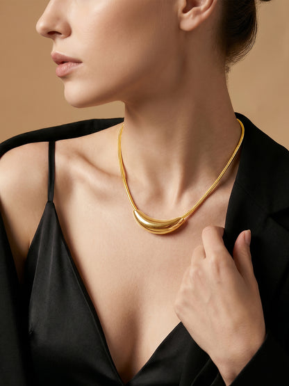 Main Character Loop Gold Plated Collar Necklace