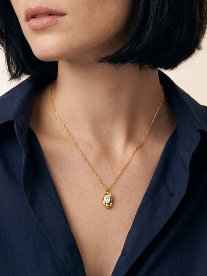 IXIA by GIVA Solo Act Gold Plated Pendant With Chain