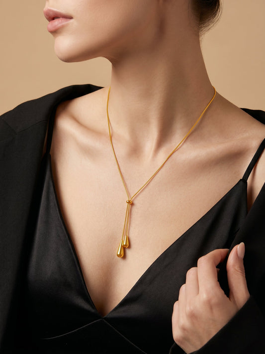 OnnMe by GIVA Liquid Syntax Gold Plated Necklace