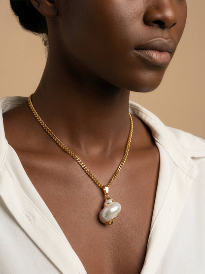 Pearl Vault Gold Plated Pendant with Link Chain