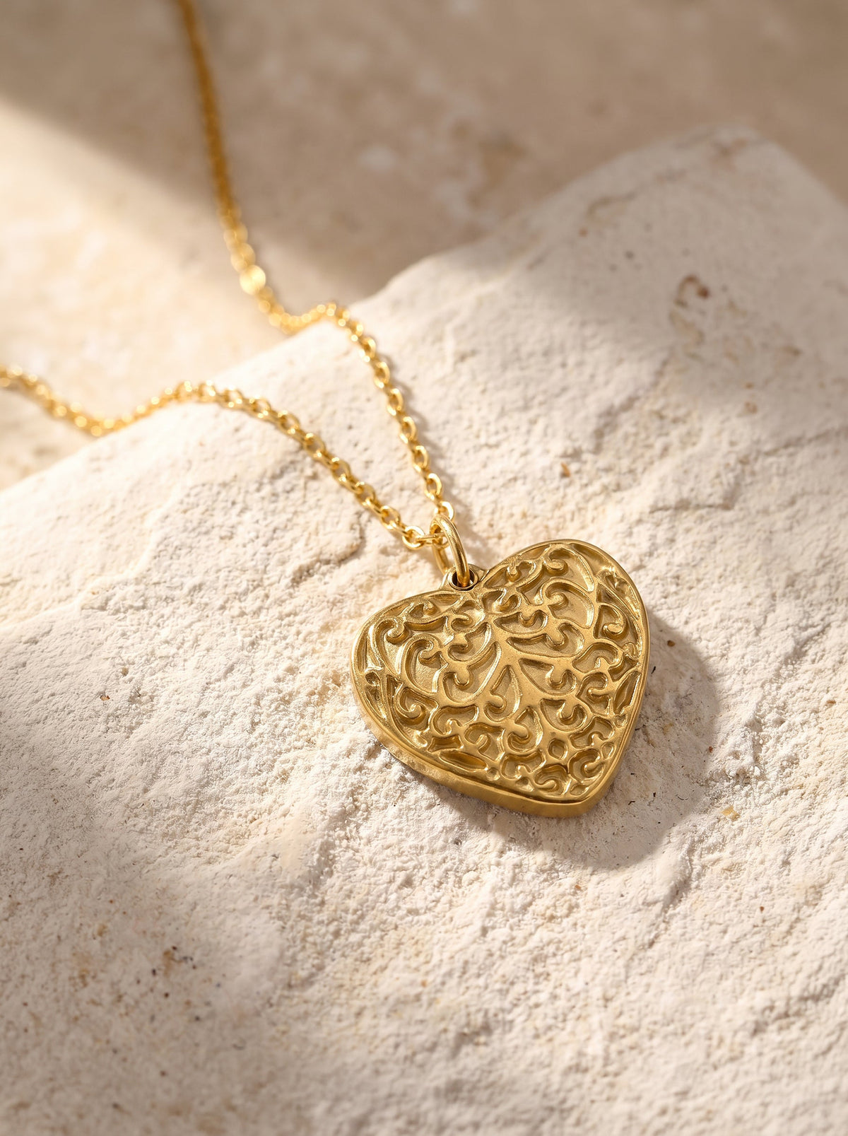 IXIA by GIVA Texture Crush Gold Plated Pendant with Link Chain