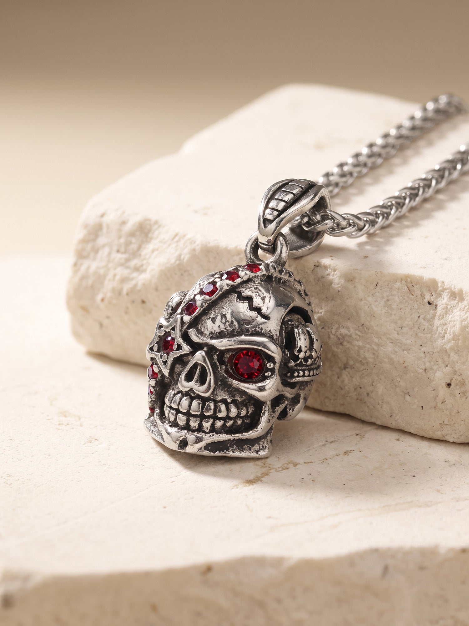 IXIA by GIVA Old Punk Matte Rhodium Pendant With Chain For Men
