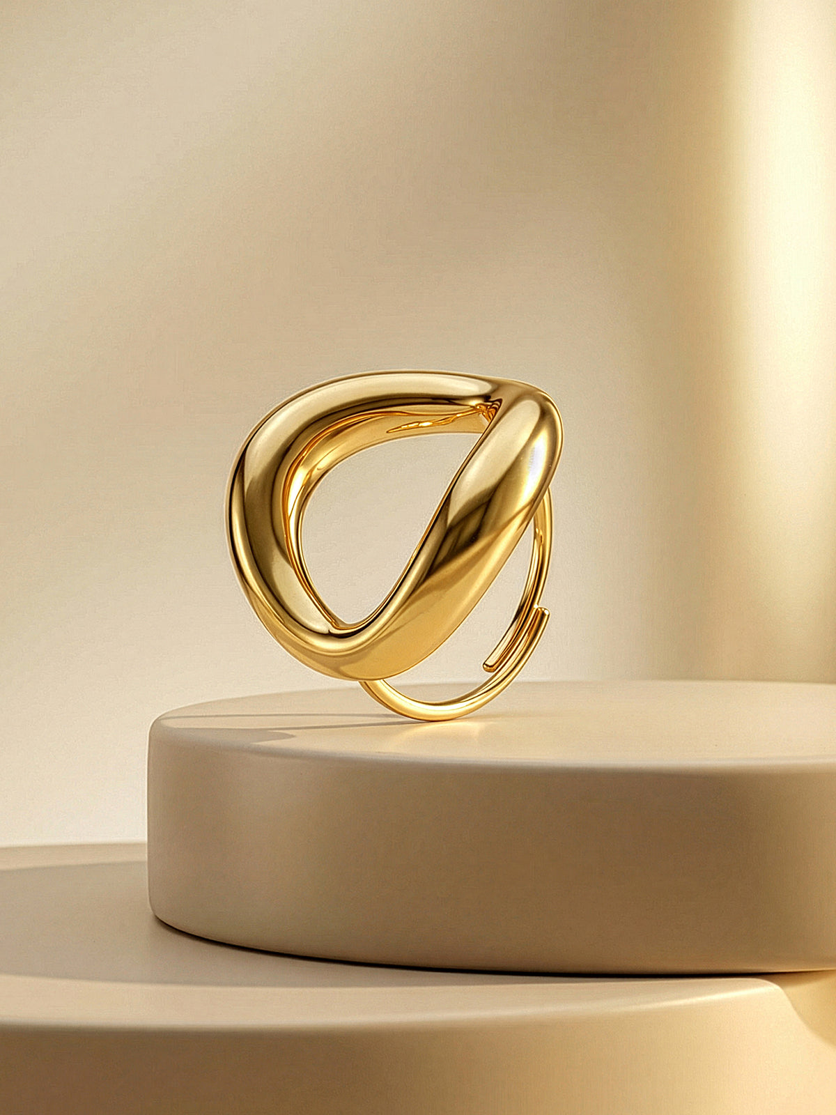 IXIA by GIVA Hollow Halo Gold Plated Ring (Size 13)