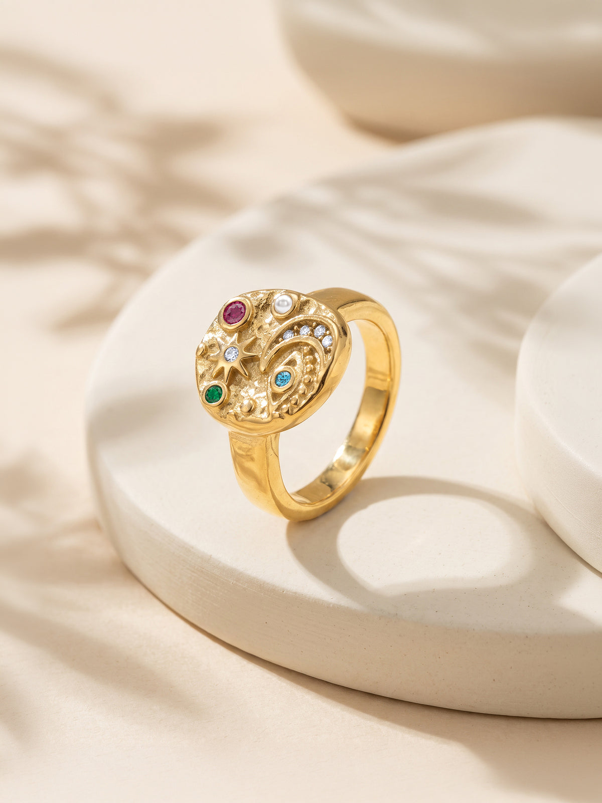 IXIA BY GIVA Eye Spy Gold Plated Ring (Size 12)