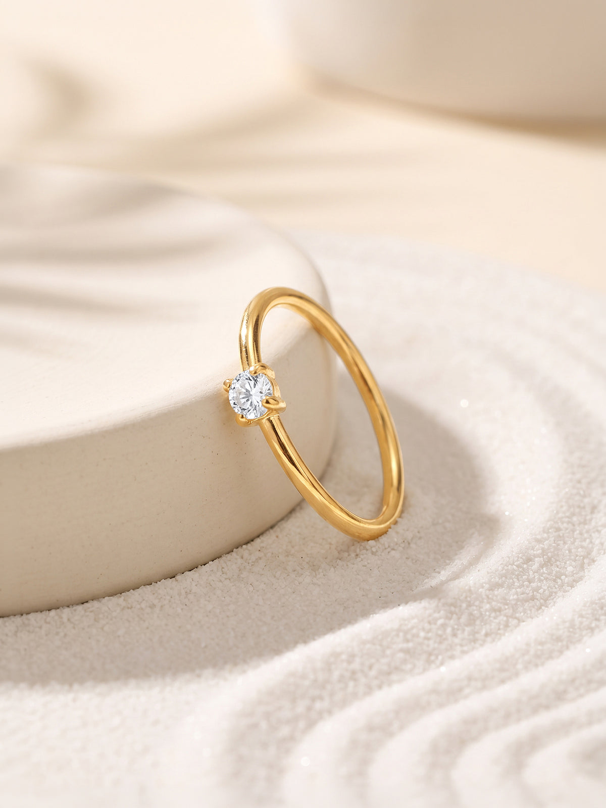 IXIA BY GIVA Shine Solo Gold Plated Ring (Size 12)