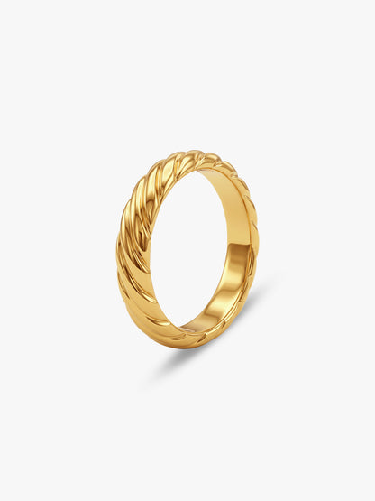 IXIA BY GIVA Twist Mode Gold Plated Ring (Size 11)