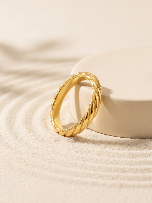 IXIA BY GIVA Twist Mode Gold Plated Ring (Size 11)