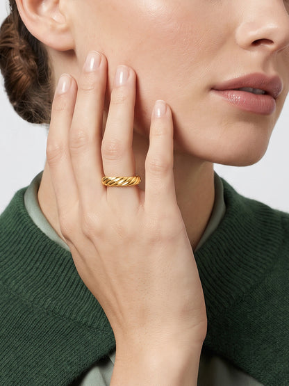 IXIA BY GIVA Twist Mode Gold Plated Ring (Size 11)