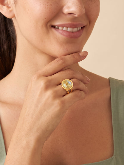 IXIA by GIVA Shell Yeah Gold Plated Ring (Size 10)