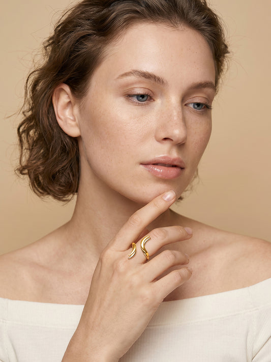 OnnMe by GIVA Sharp Curve Energy Gold Plated Ring (Size 17)