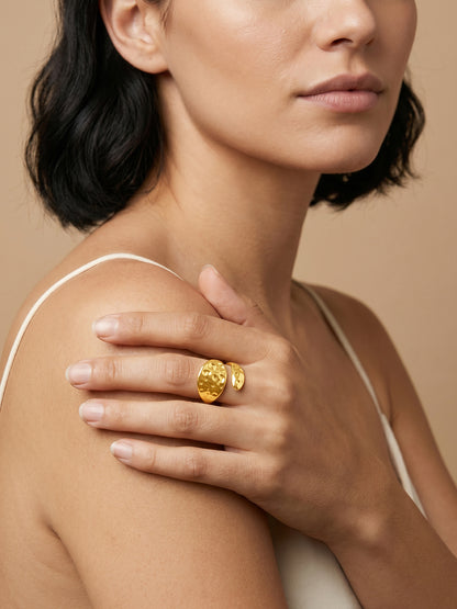 Bold Curve Energy Gold Plated Ring (Size 16)