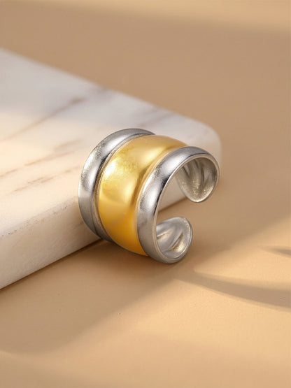 Wide Band Rush Energy Dual Tone Ring (Size 15)