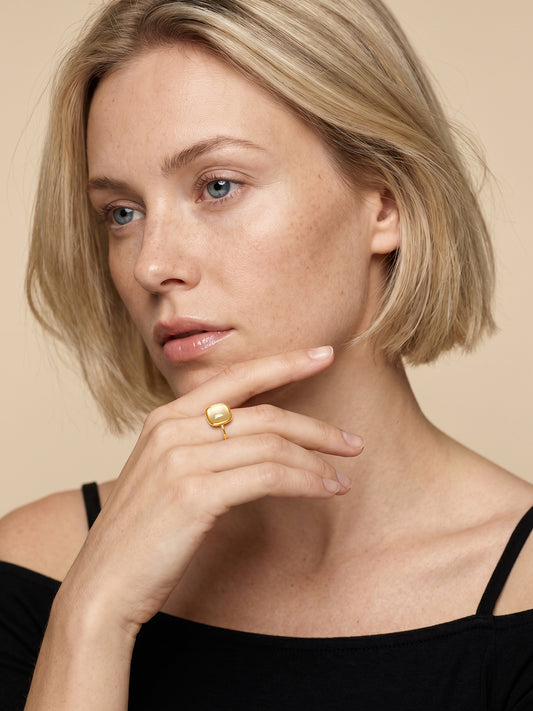 OnnMe by GIVA Milky Mood Gold Plated Statement Ring (Size 14)