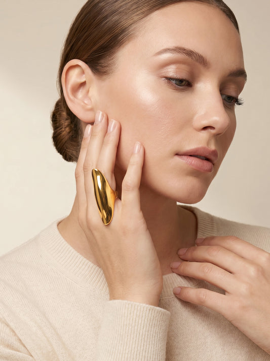 OnnMe by GIVA Liquid Gold Gold Plated Ring (Size 12)