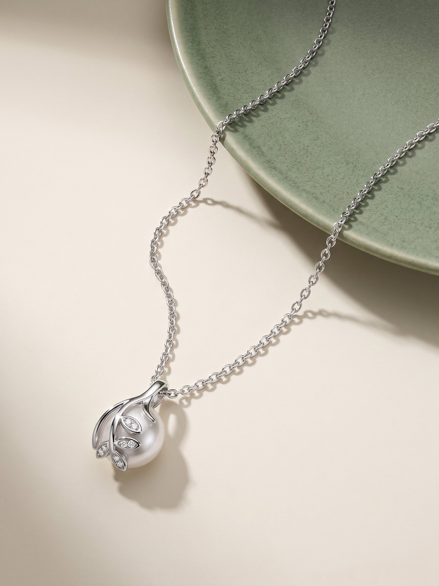 Silver Soul Pearl Pendant With Link Chain