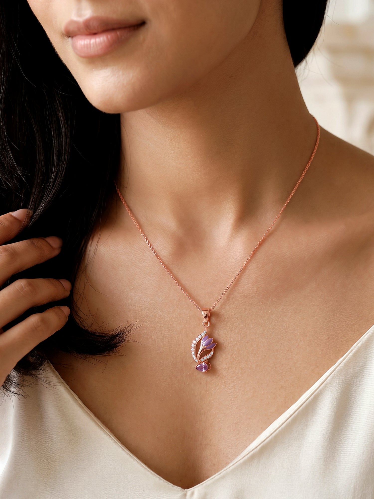 Rose Gold Flowing Crocus Pendant with Link Chain