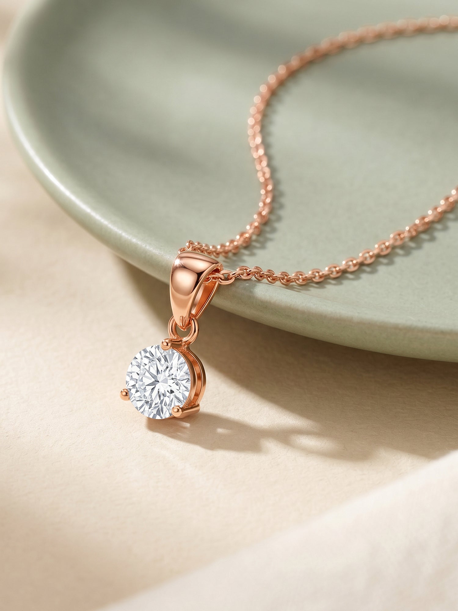 Rose Gold Classic Zircon Pendant with Link Chain