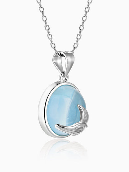 Silver Gleaming Blue Fish Tail Pendant with Link Chain