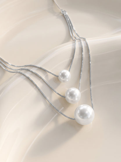 Kriti Sanon Silver Triple Layer Pearl Necklace With Link Chain