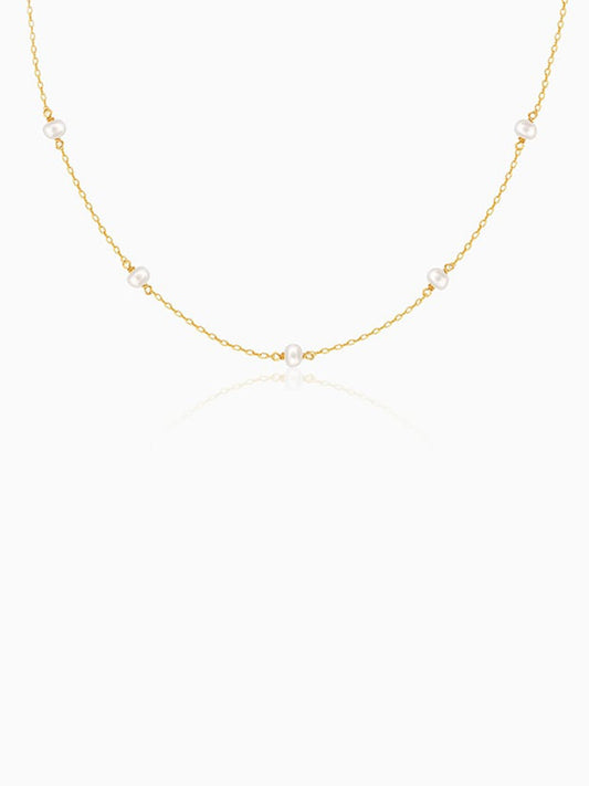 Kriti Sanon Golden Minimal Pearl Necklace