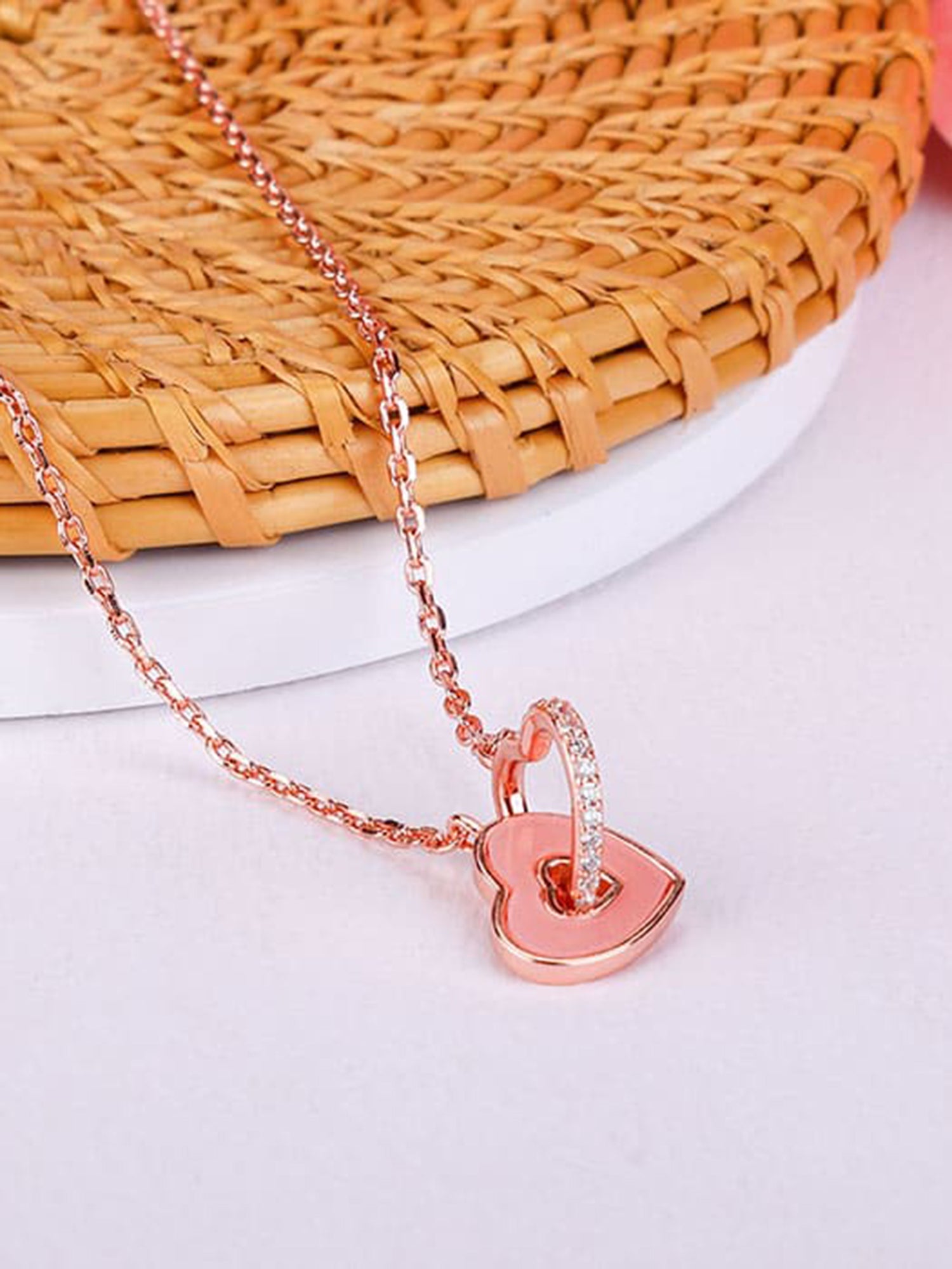 Rose Gold Interlocked Hearts Necklace