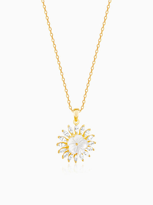 Golden Daisy Affair Pendant with Link Chain