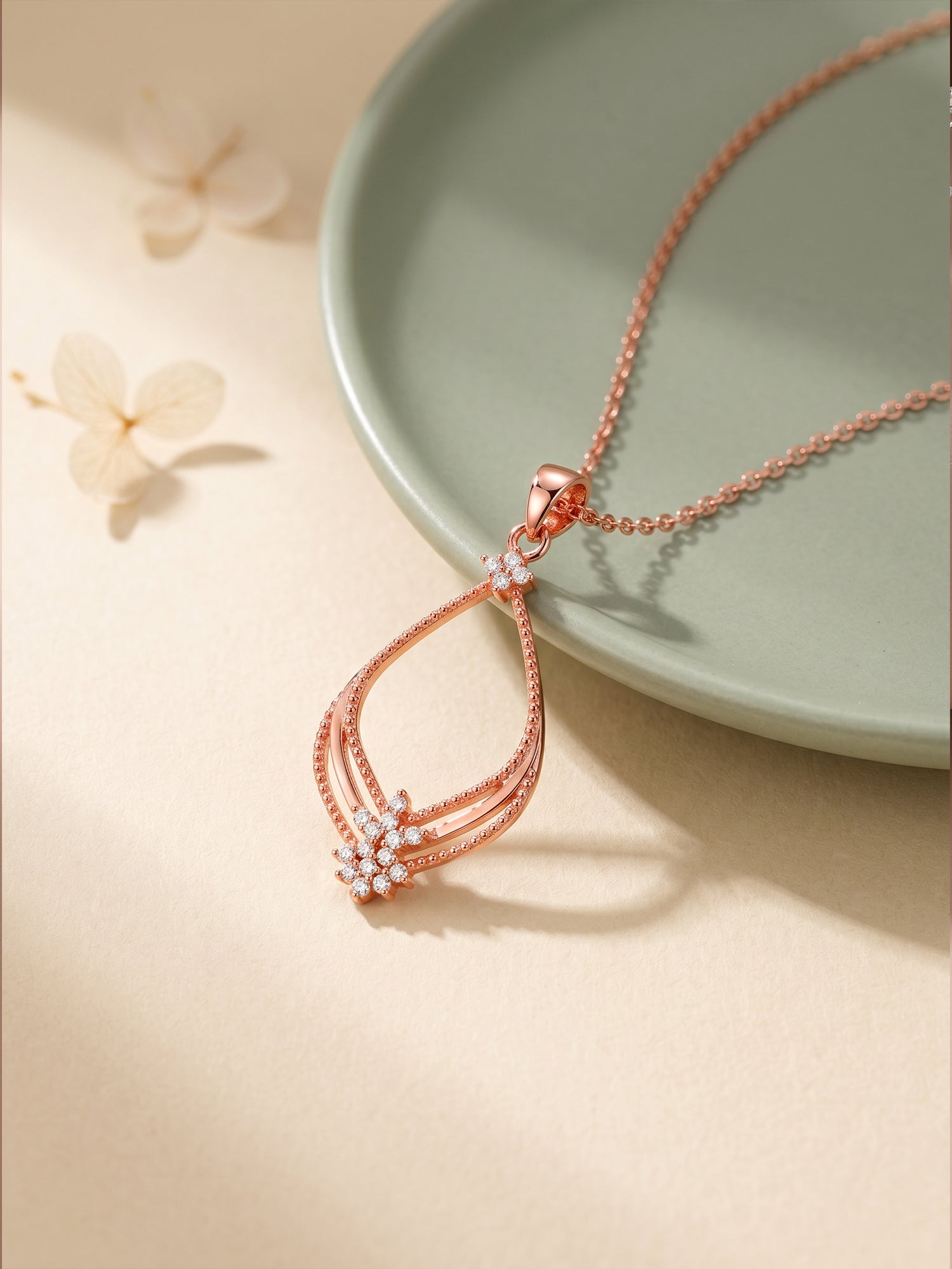 Rose Gold Princess Pendant With Link Chain
