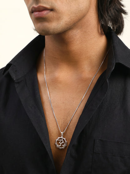 Silver Graceful Om Pendant With Box Chain For Him
