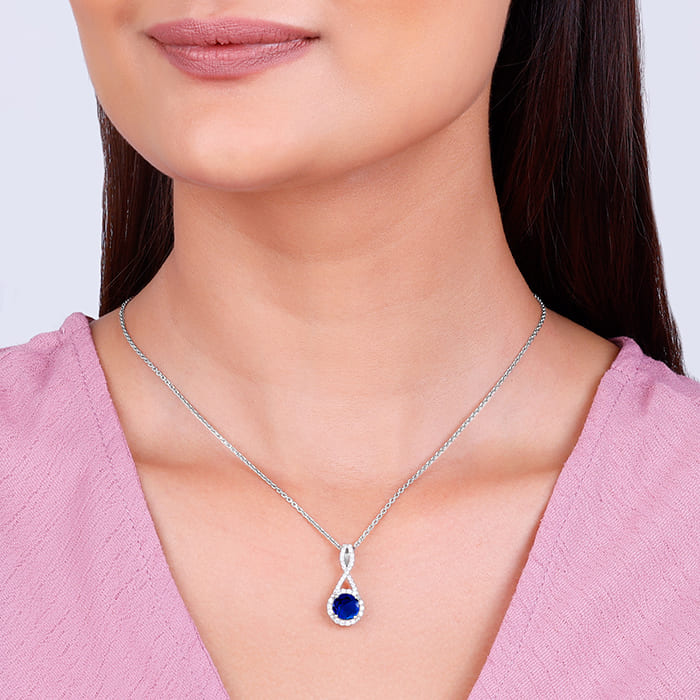 Silver Blue-maze Pendant With Link Chain – GIVA
