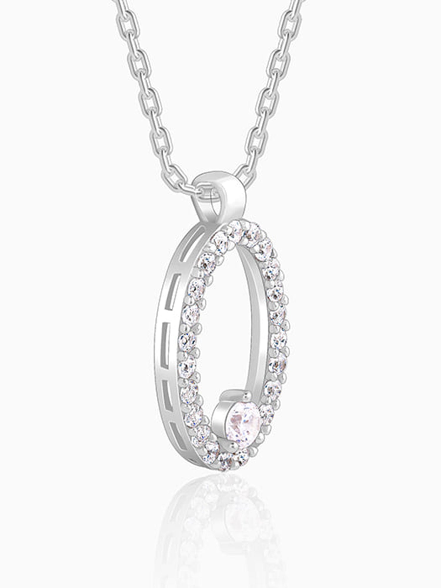 Silver Arena Pendant With Link Chain