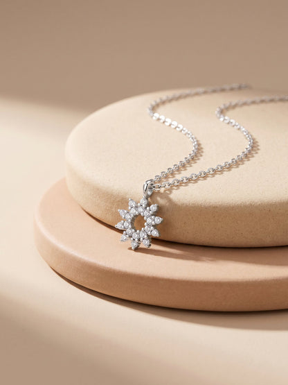 Sliver Sparkling Floral Pendant With Link Chain