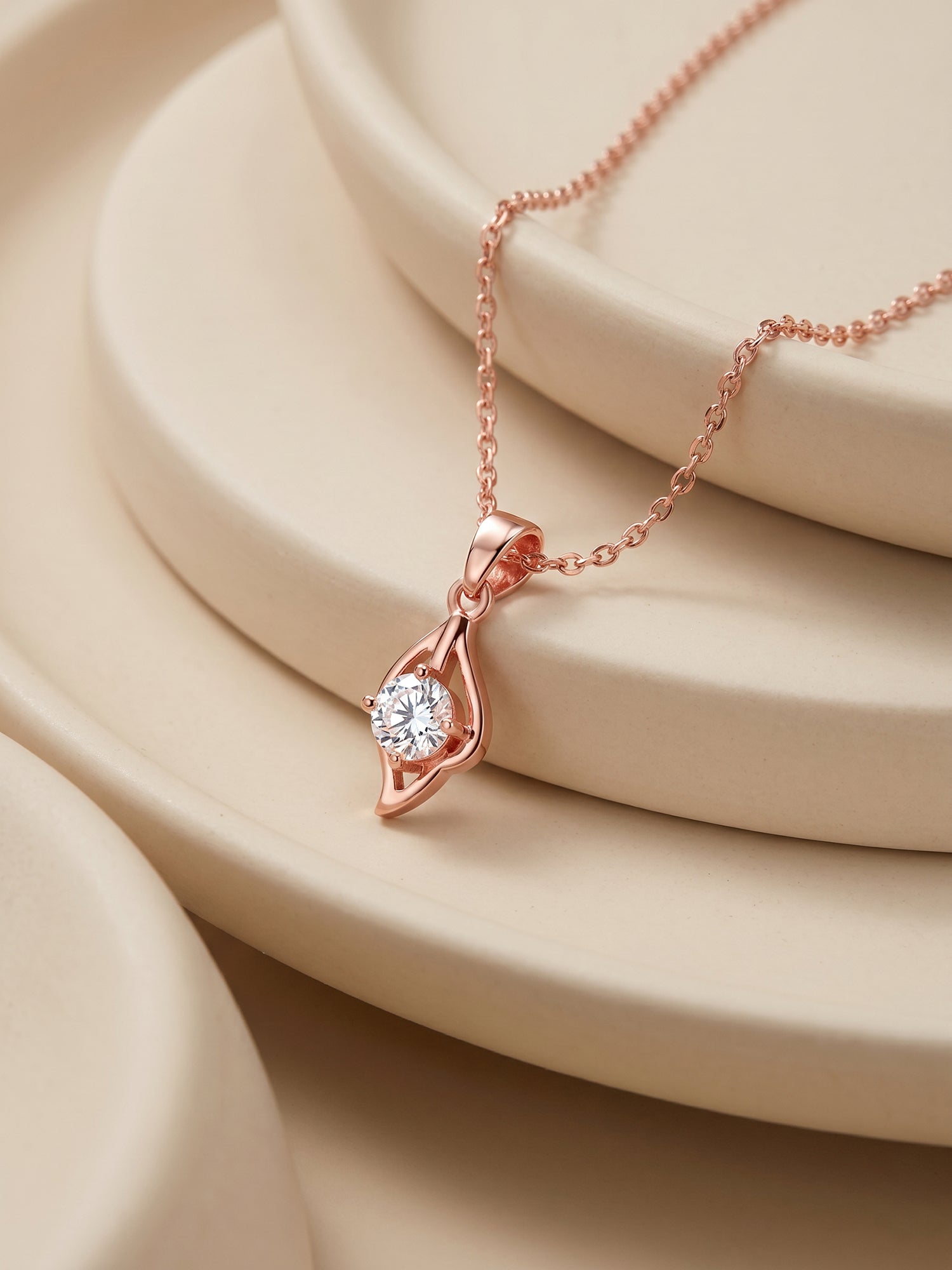 Rose Gold Falling Dew Pendant With Link Chain